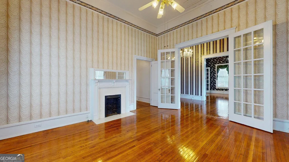 302 W 7th ST Louisville, GA 30434
