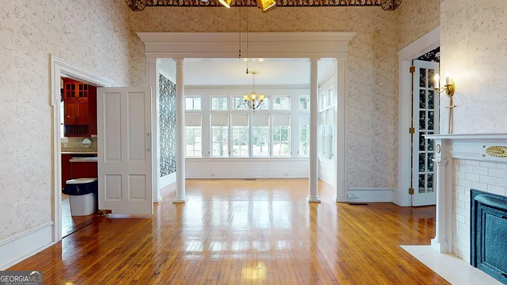 302 W 7th ST Louisville, GA 30434