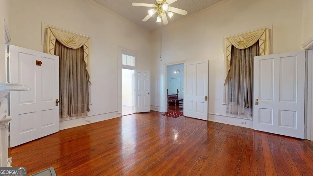 302 W 7th ST Louisville, GA 30434