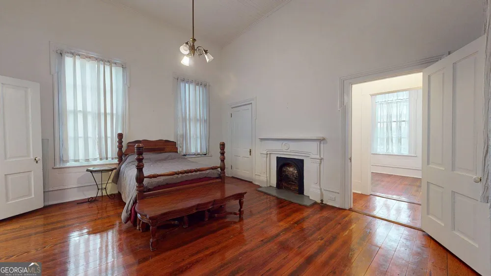 302 W 7th ST Louisville, GA 30434