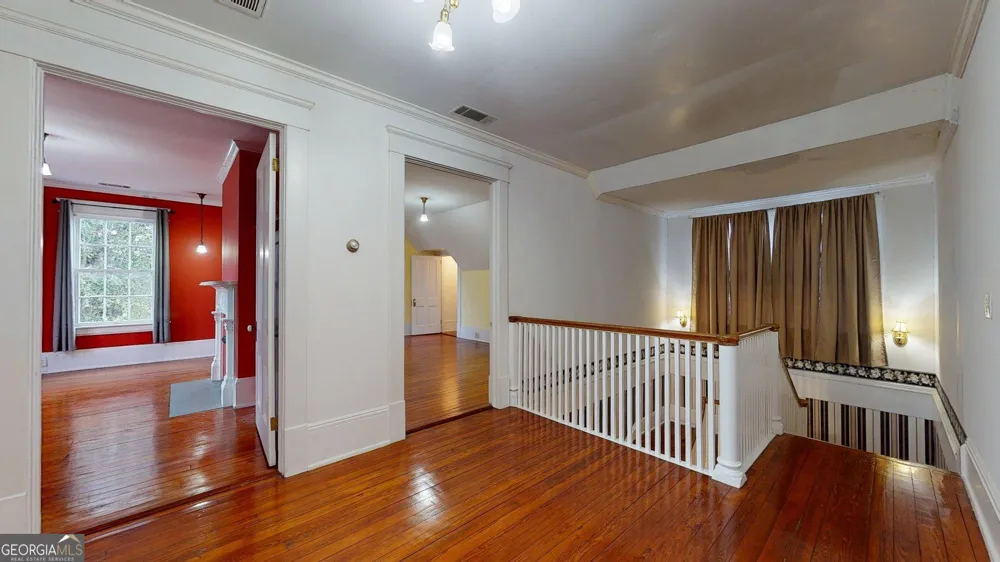 302 W 7th ST Louisville, GA 30434