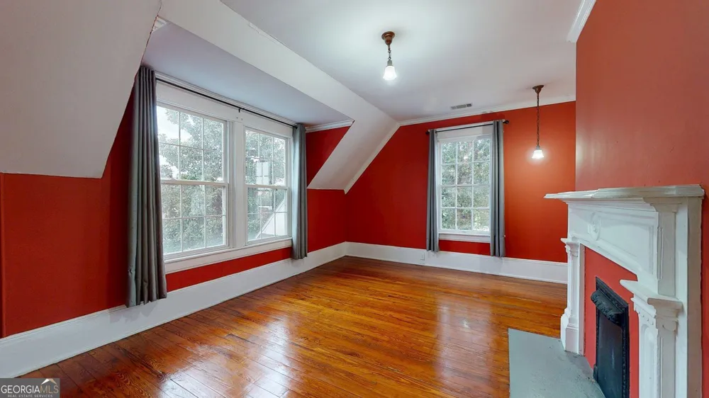 302 W 7th ST Louisville, GA 30434