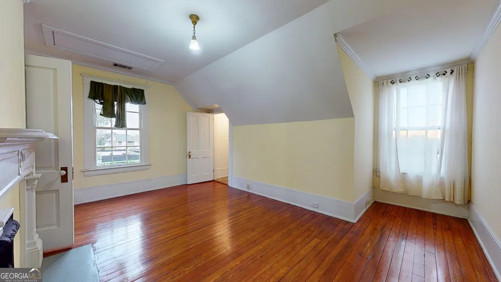 302 W 7th ST Louisville, GA 30434