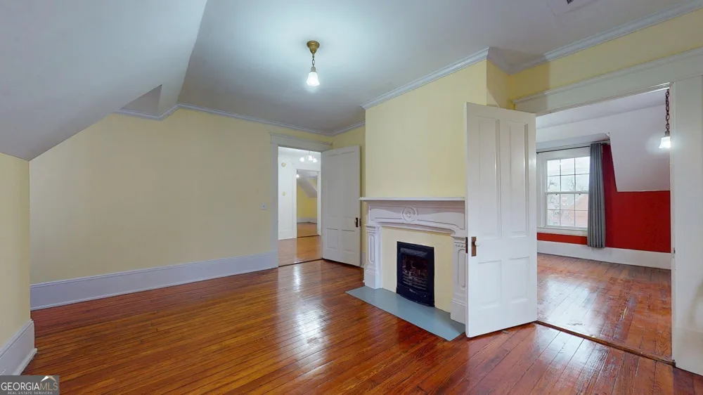 302 W 7th ST Louisville, GA 30434