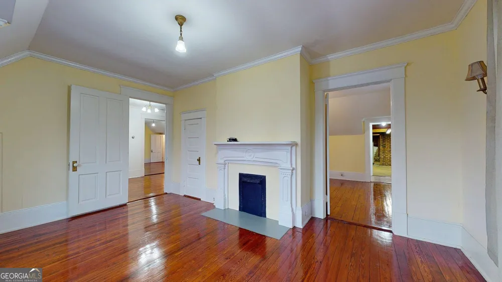 302 W 7th ST Louisville, GA 30434