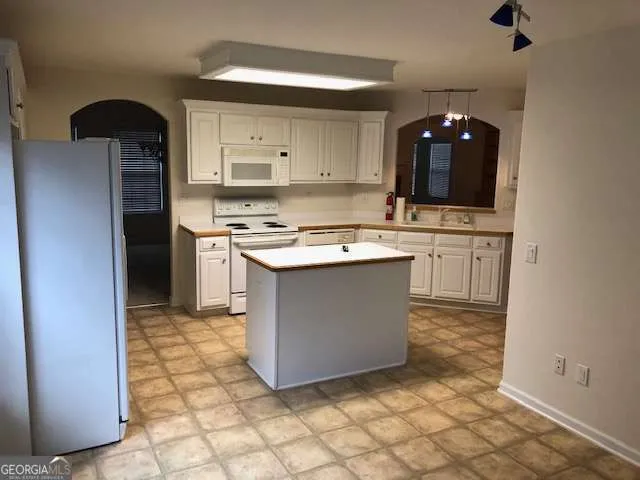225 Lexington CIR Athens, GA 30605