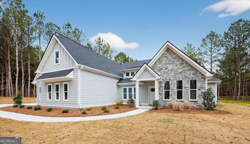 98 Mud Bridge RD The Rock, GA 30285