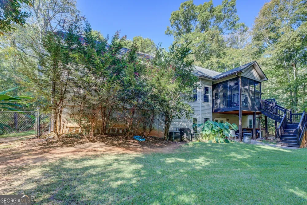 613 Van Morrison RD Monticello, GA 31064