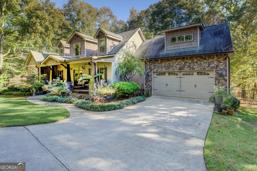 613 Van Morrison RD Monticello, GA 31064