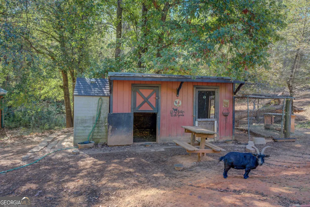 613 Van Morrison RD Monticello, GA 31064
