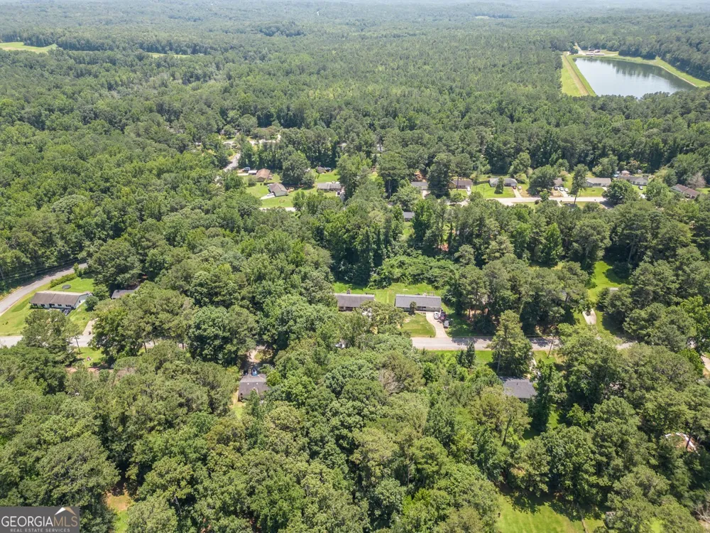 185 Mountain View CIR Covington, GA 30016