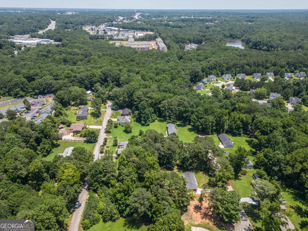 10161 N Dinah CIR Covington, GA 30014