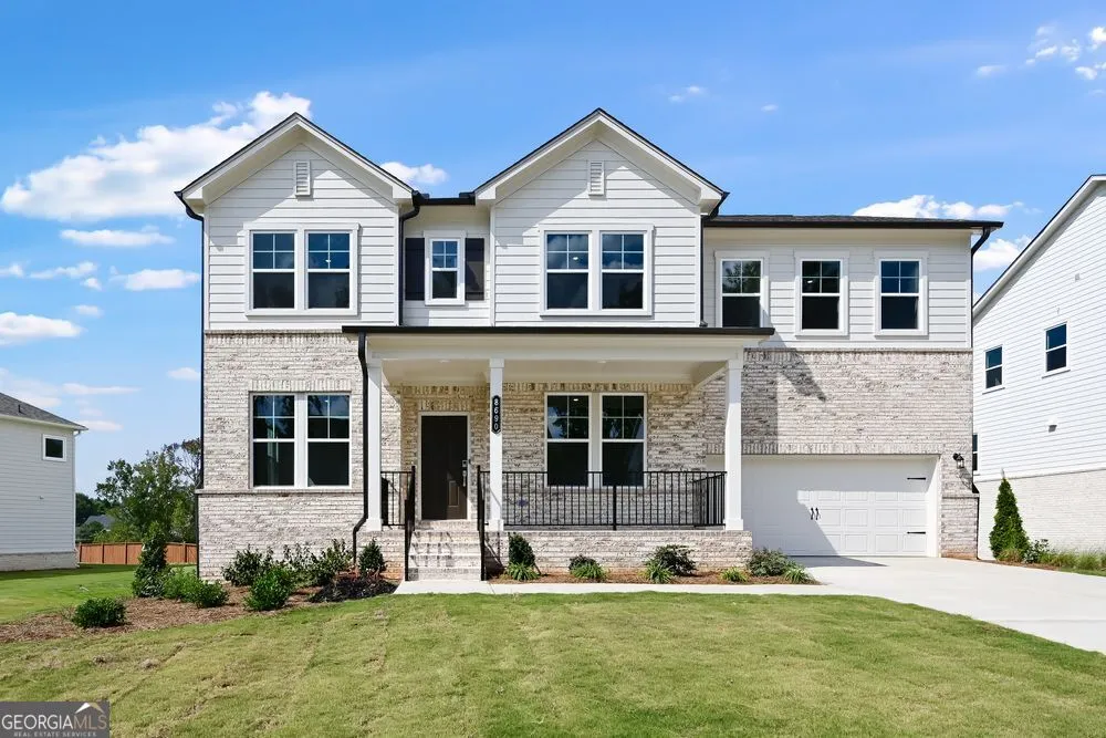 8690 Stratford Oaks Avenue