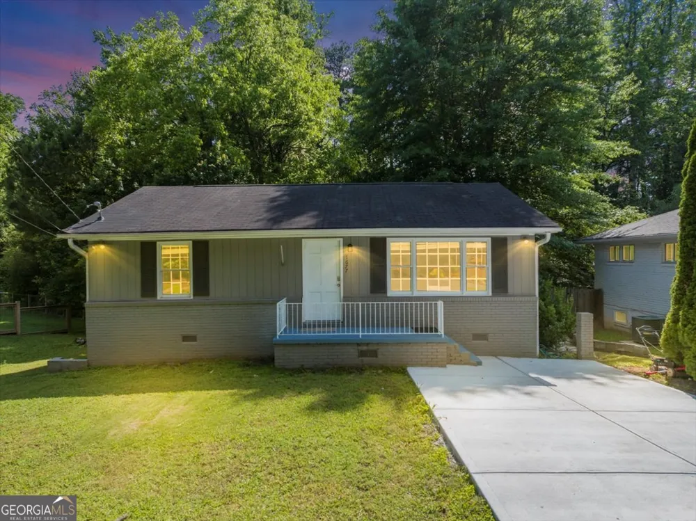 1677 Wayland Circle NE