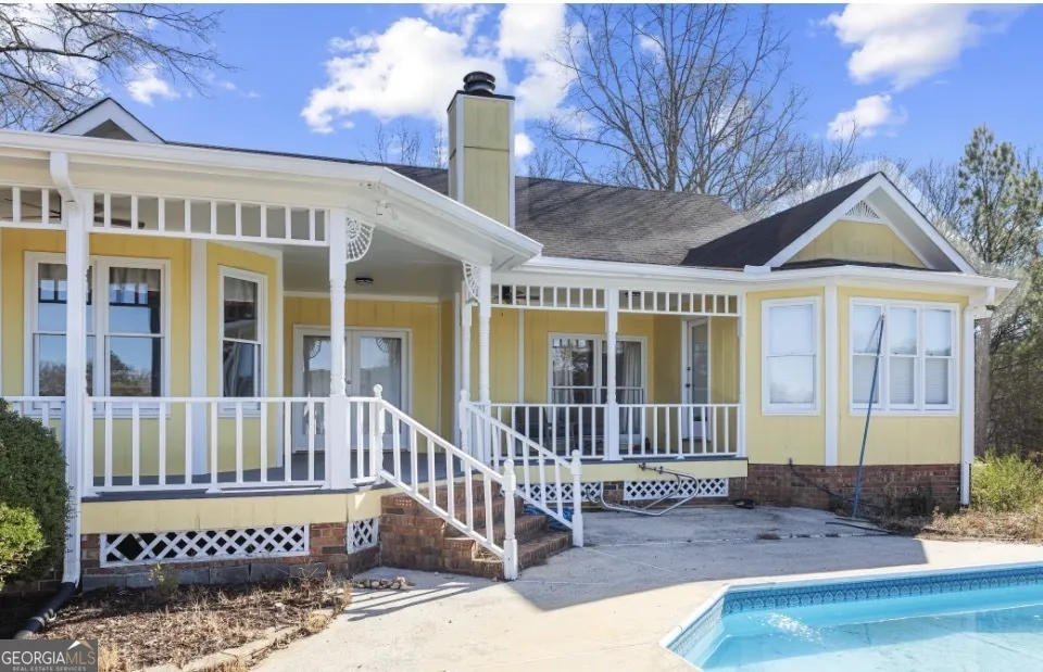 1776 Wax RD SE Silver Creek, GA 30173