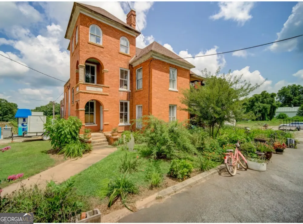 1108 Reville Greenville, GA 30222