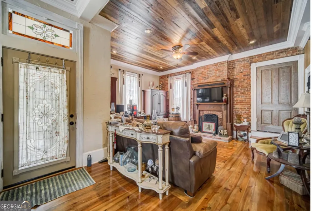 1108 Reville Greenville, GA 30222