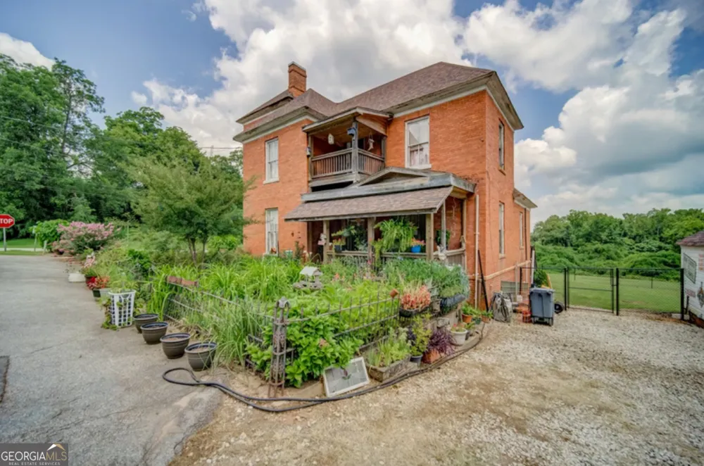 1108 Reville Greenville, GA 30222