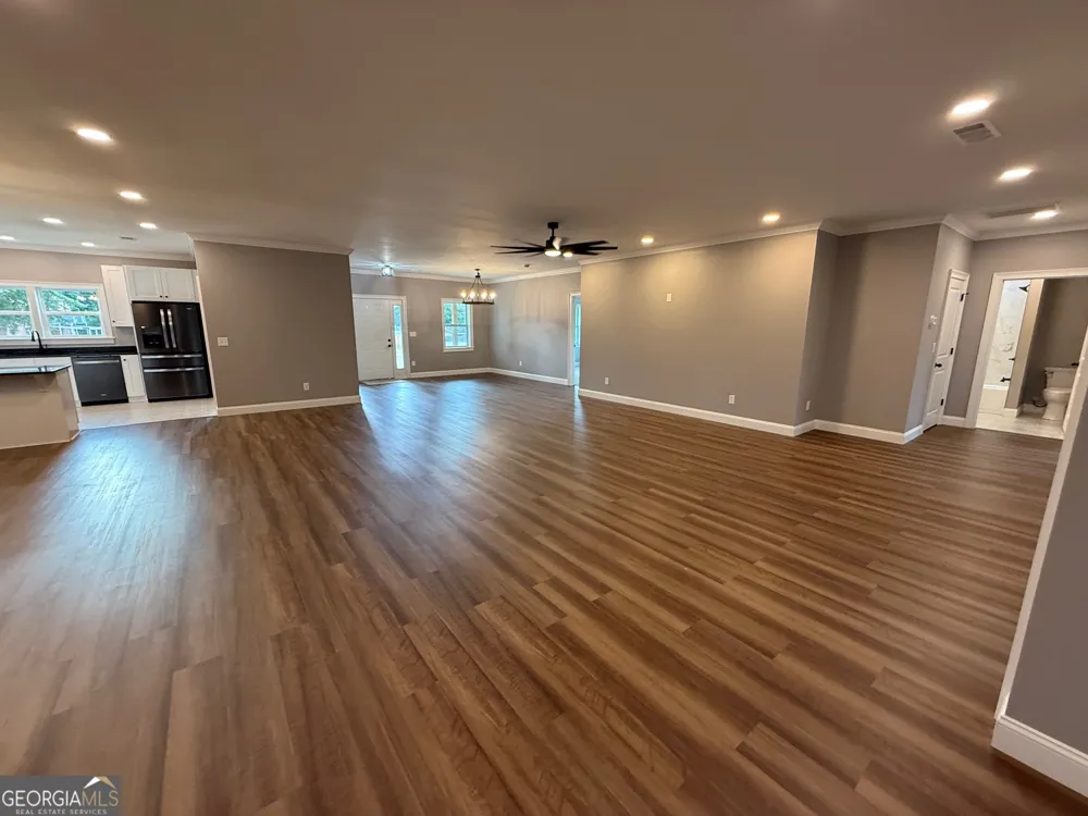 28 Beverly LN Thomaston, GA 30286