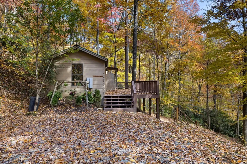 Waterfall Hollow Whittier, NC 28779