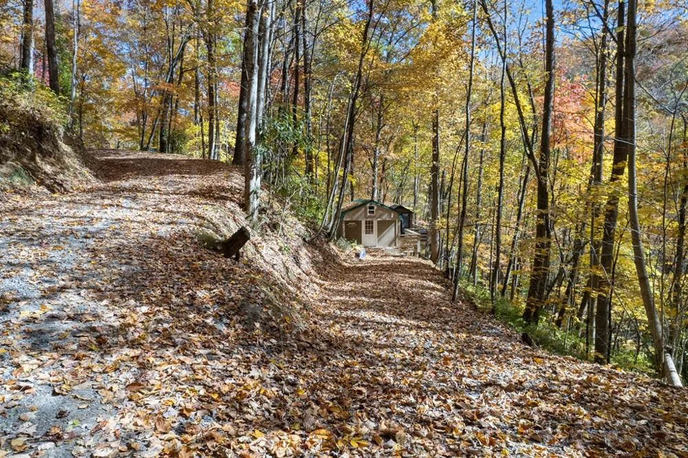 Waterfall Hollow Whittier, NC 28779