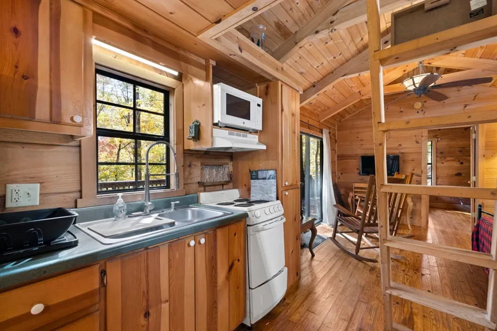 Waterfall Hollow Whittier, NC 28779