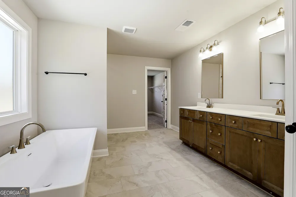 948 Traveler LN Williamson, GA 30292