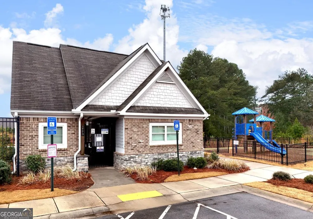 3642 Canyon Springs RD Oakwood, GA 30566