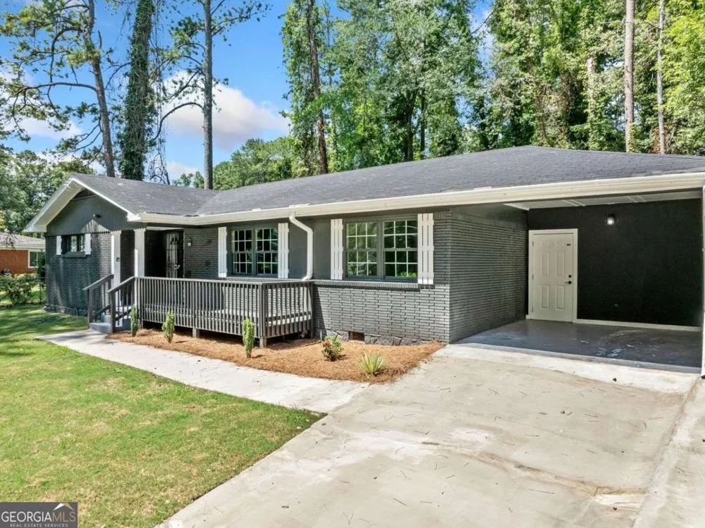 1905 Fort Valley Drive SW