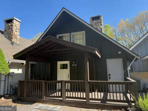 3 Berkshire LN