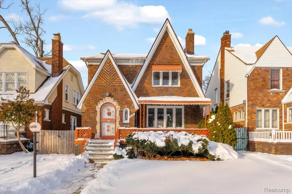 16565 Roselawn Street