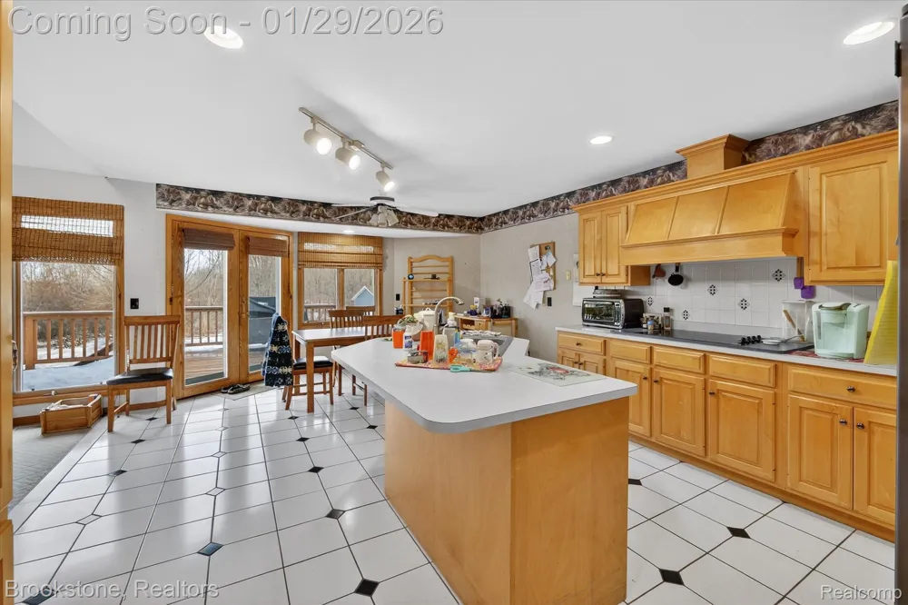 5163 Country Squire Road Dryden Township, MI 48428