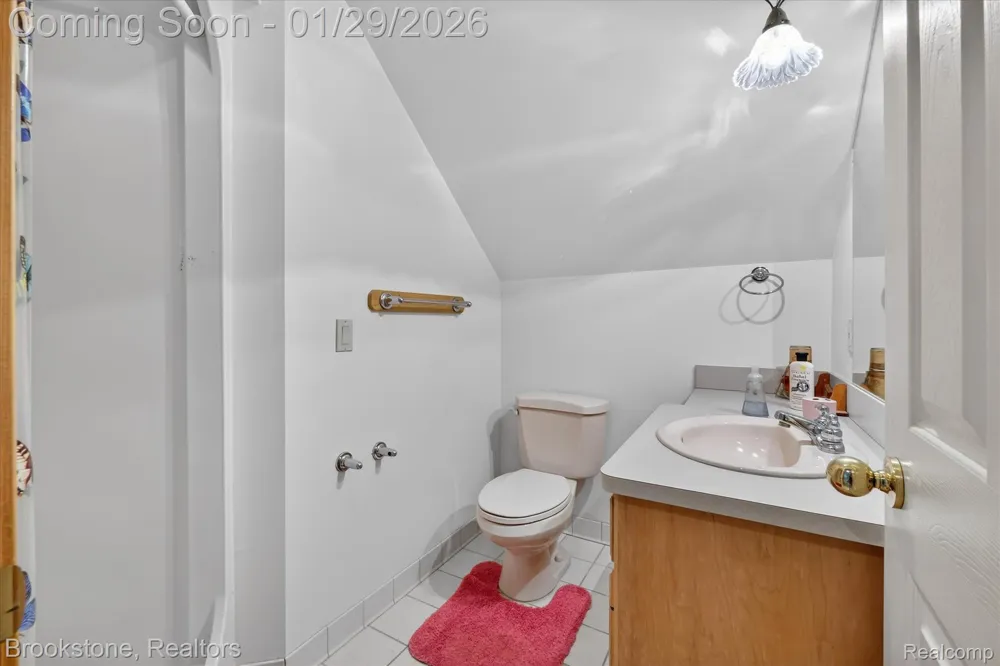 5163 Country Squire Road Dryden Township, MI 48428