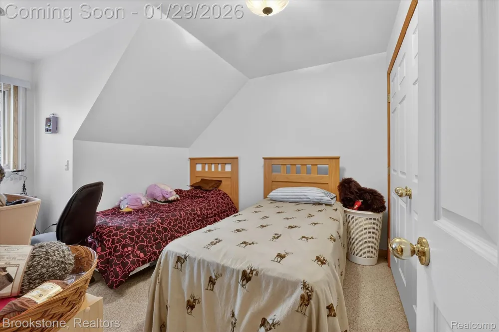 5163 Country Squire Road Dryden Township, MI 48428