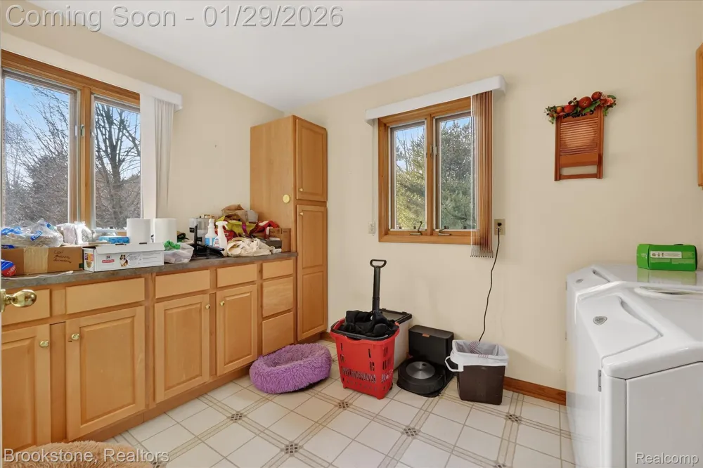 5163 Country Squire Road Dryden Township, MI 48428