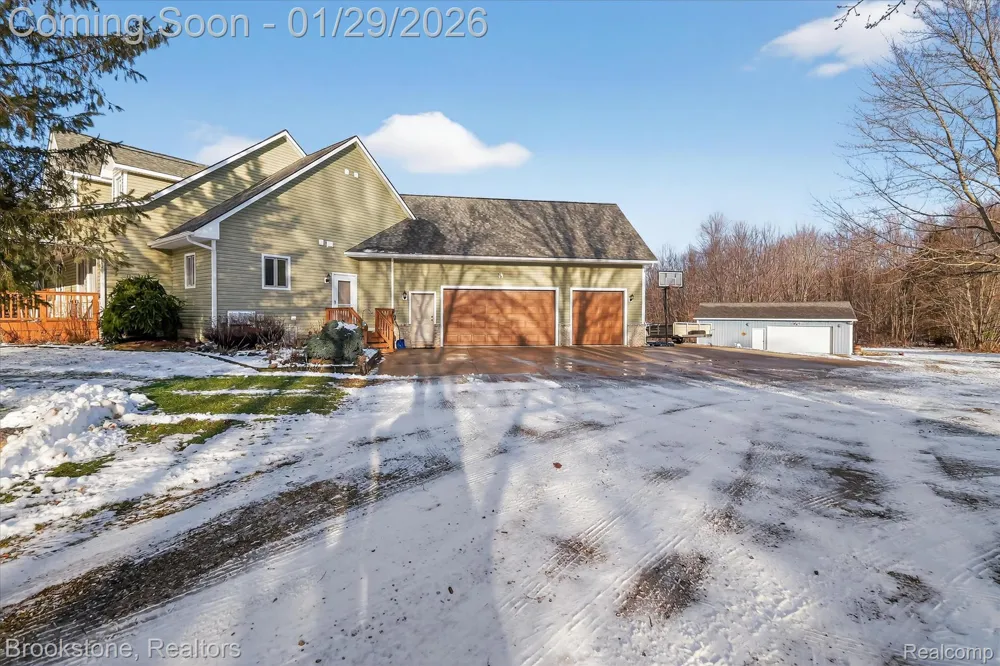 5163 Country Squire Road Dryden Township, MI 48428