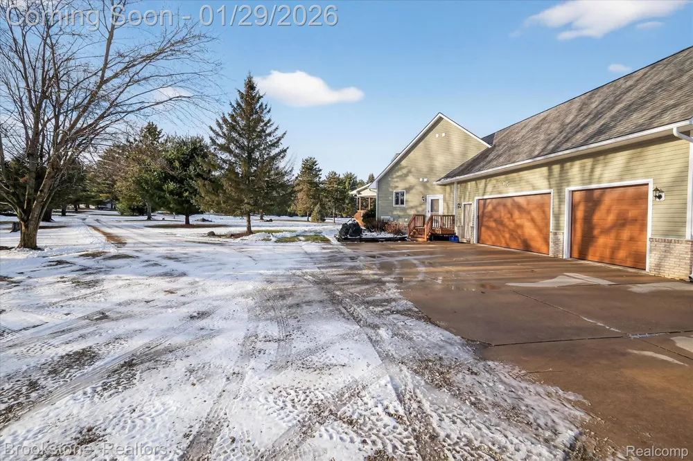 5163 Country Squire Road Dryden Township, MI 48428