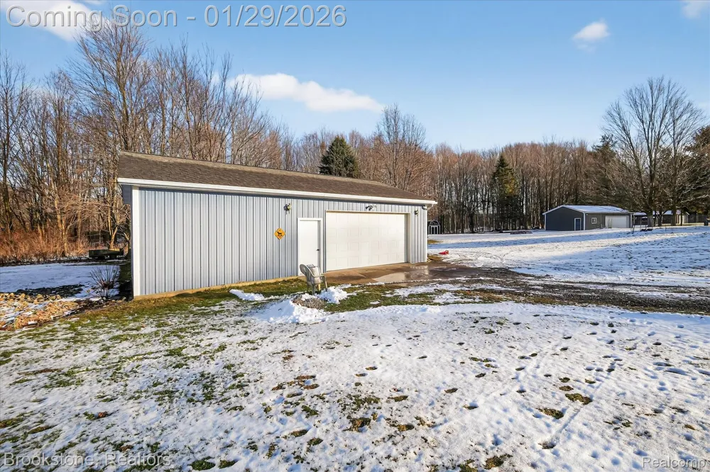 5163 Country Squire Road Dryden Township, MI 48428