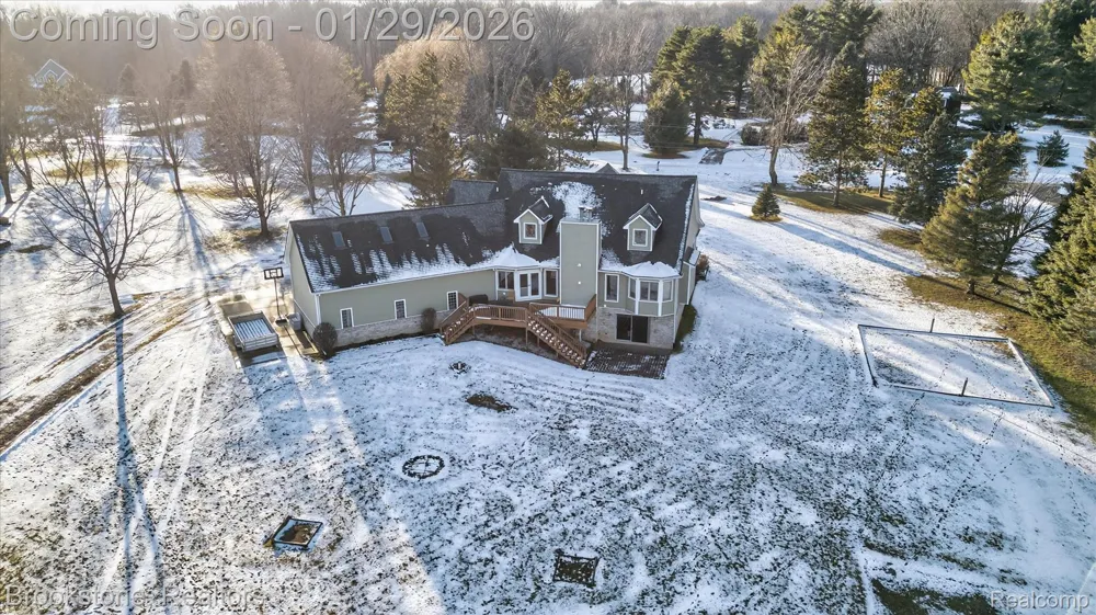 5163 Country Squire Road Dryden Township, MI 48428
