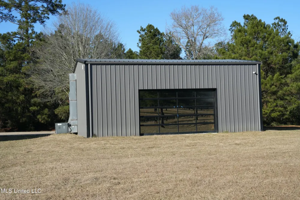 1082 Double M Summit, MS 39666