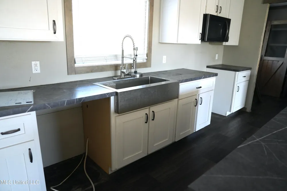 1082 Double M Summit, MS 39666