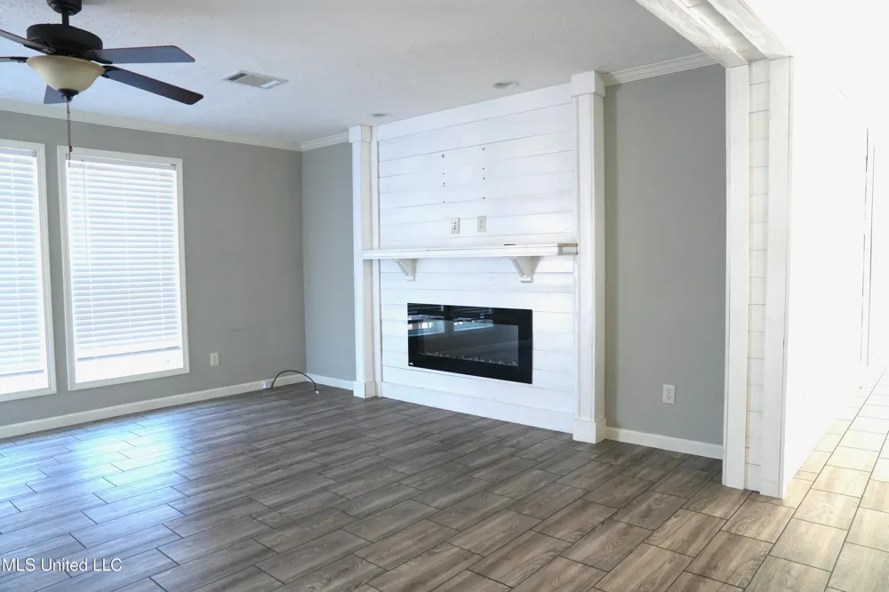 1082 Double M Summit, MS 39666
