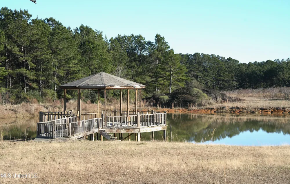 1082 Double M Summit, MS 39666