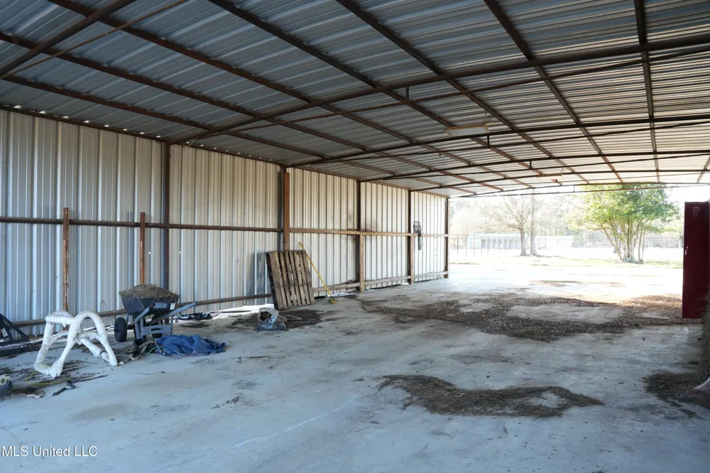 1082 Double M Summit, MS 39666