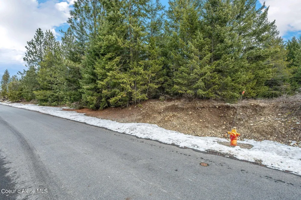32972 10th Avenue Spirit Lake, ID 83869