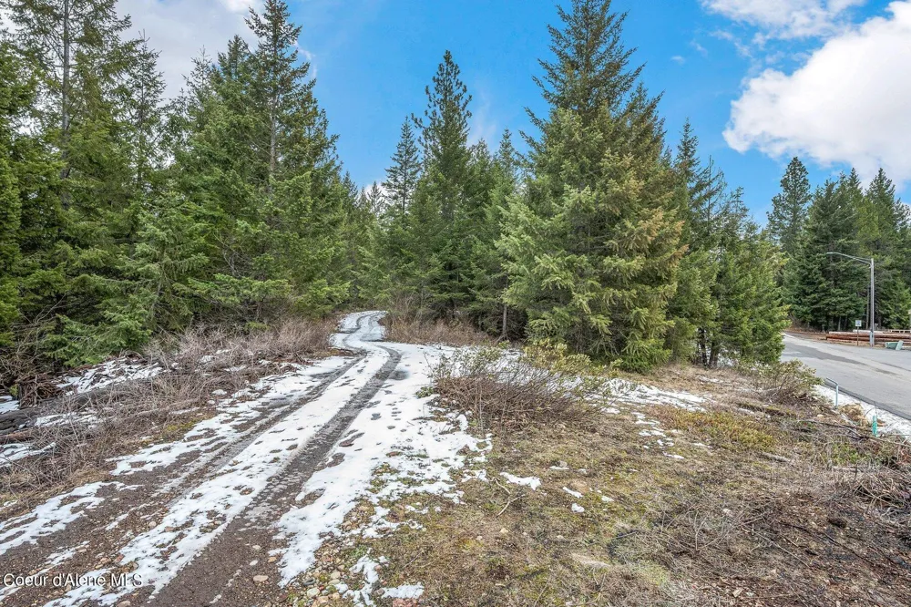 32972 10th Avenue Spirit Lake, ID 83869