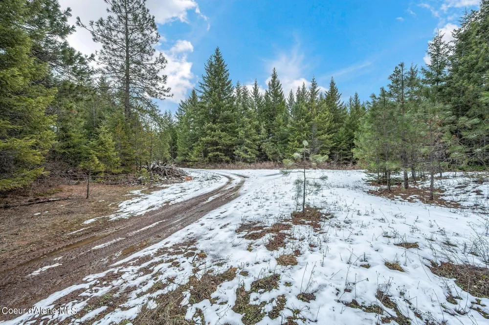 32958 10th Avenue Spirit Lake, ID 83869