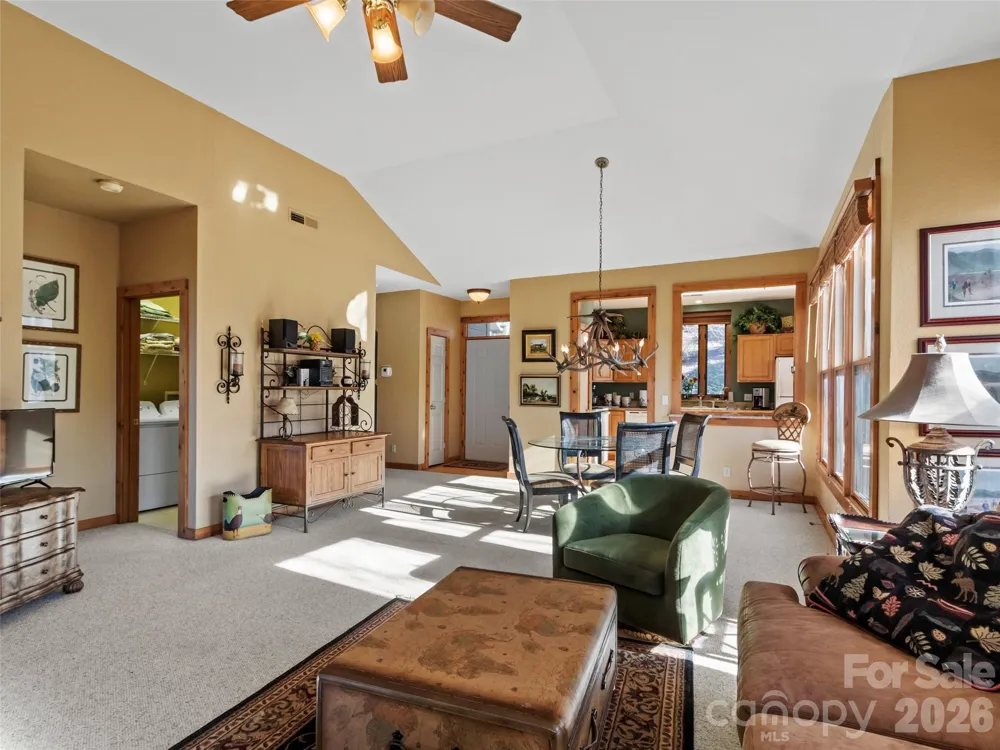 80 Stoney Falls Loop #3/201 Burnsville, NC 28714