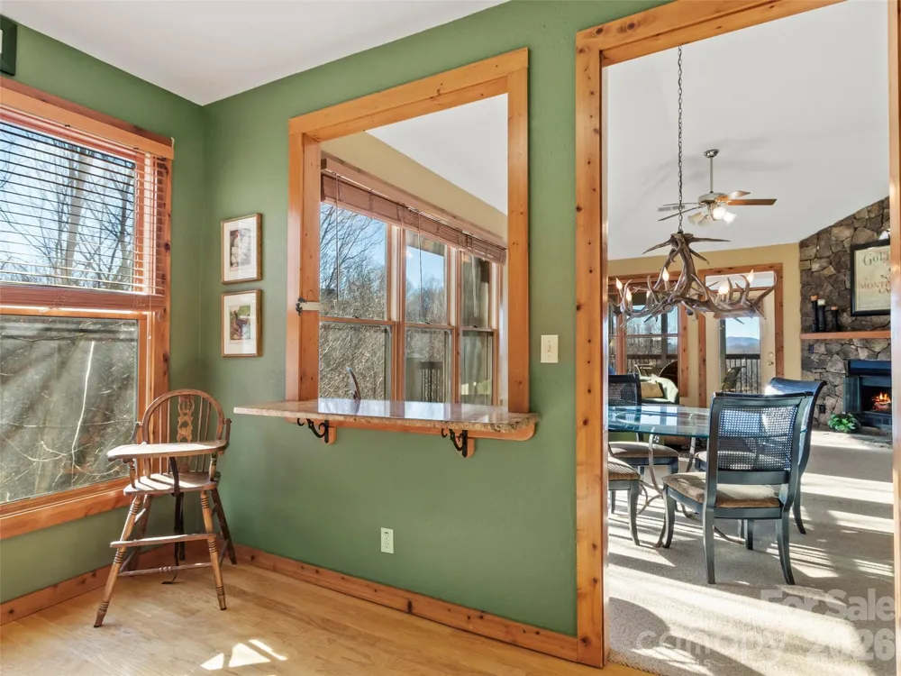 80 Stoney Falls Loop #3/201 Burnsville, NC 28714