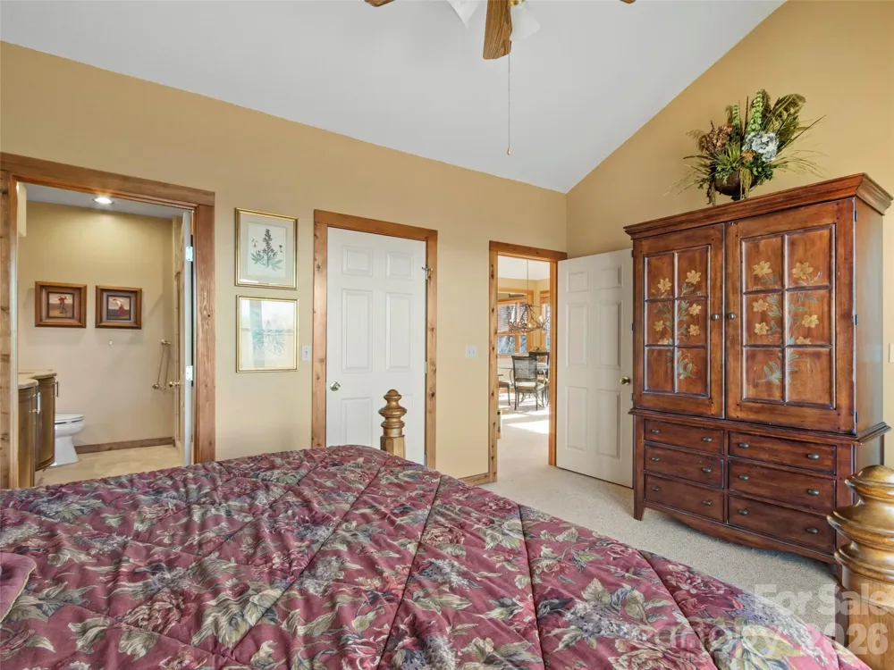 80 Stoney Falls Loop #3/201 Burnsville, NC 28714